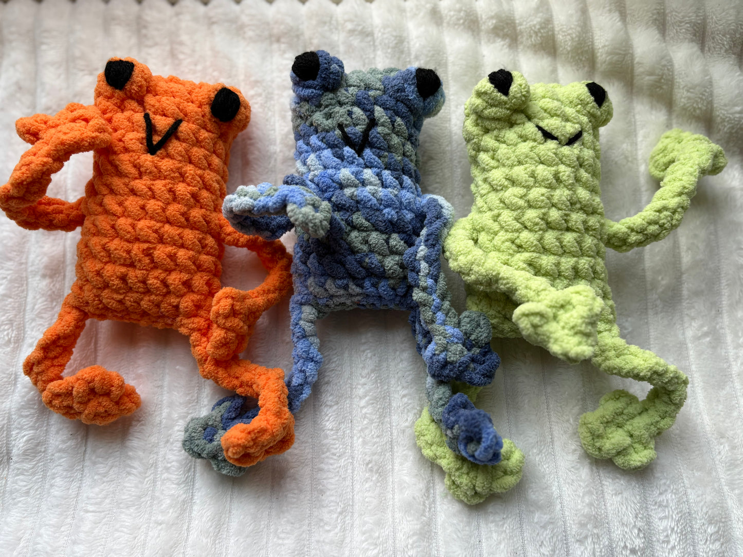 Leggy Froggy (embroidered eyes)