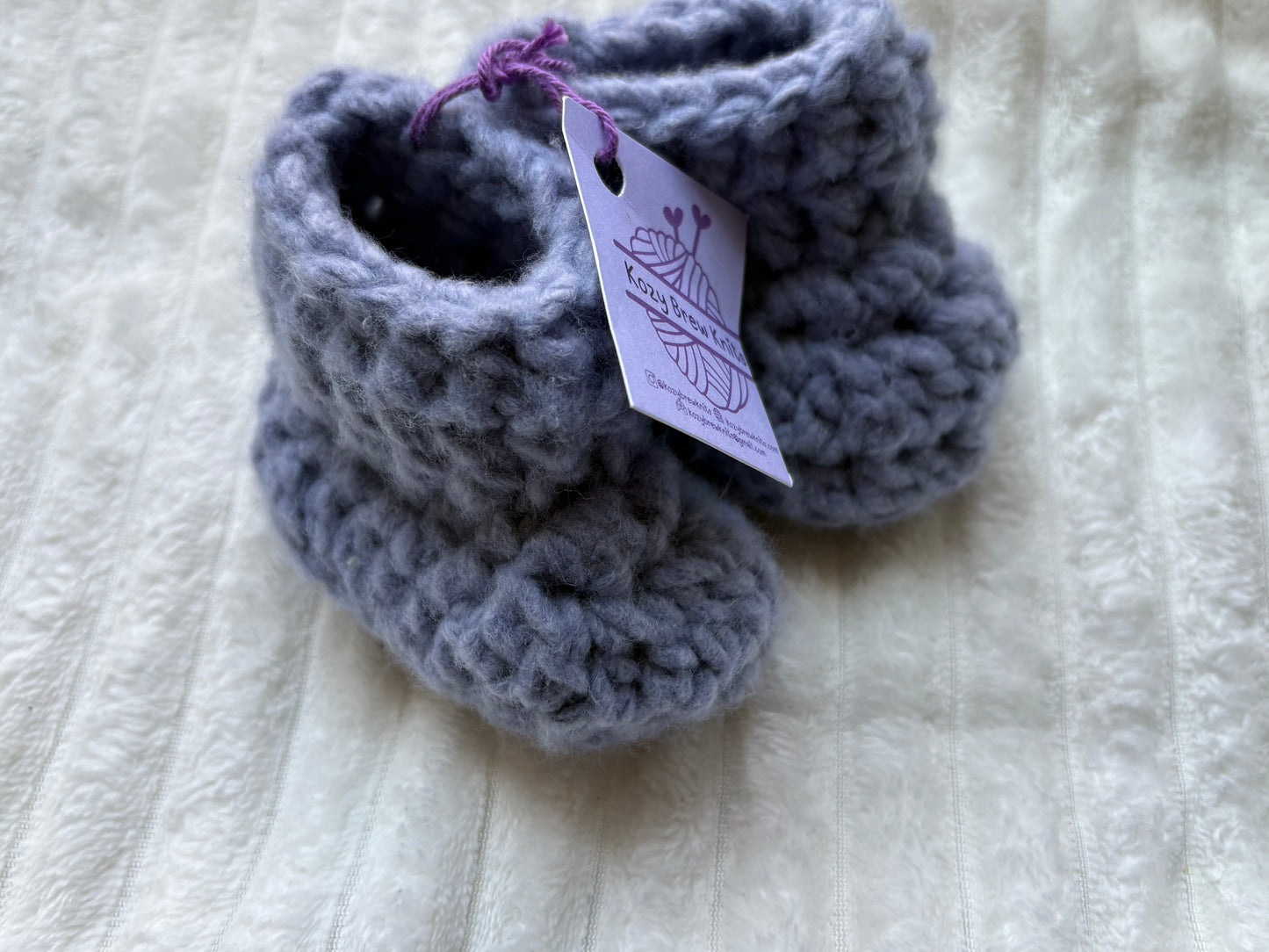 Baby Booties (0-3 months) (Juniper)